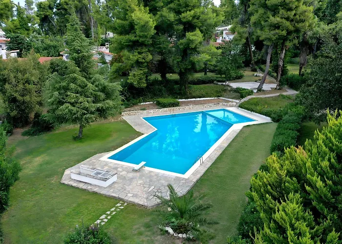 Sani Pool Вилла Сани-Бич