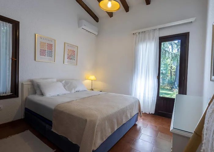 Вилла Sani Pool Сани-Бич