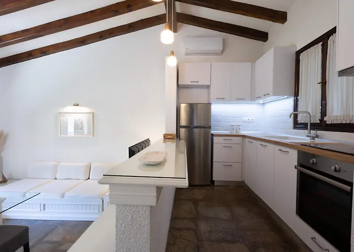 Sani Pool Вилла Сани-Бич