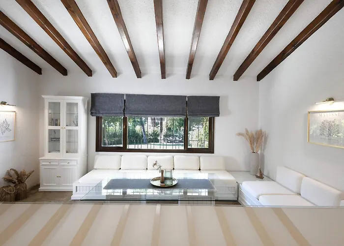 Sani Pool Сани-Бич